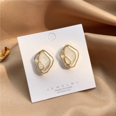 Fashion Gold Earring Irregular